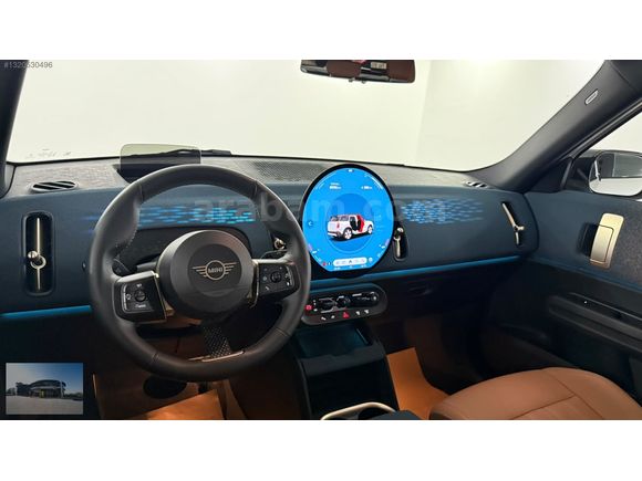 2025 Countryman-E Favoured / 30.307 KM