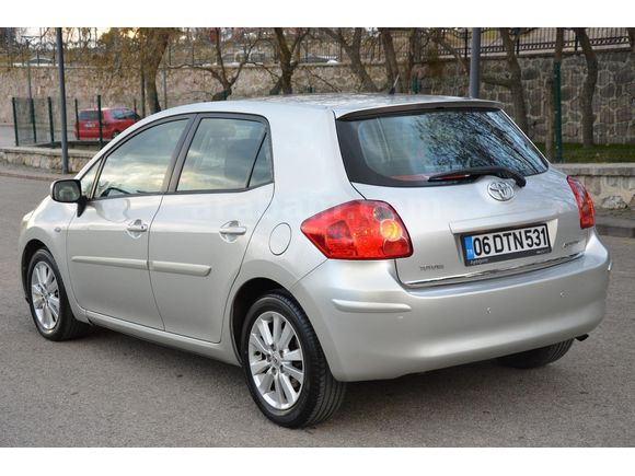 Sahibinden Toyota Auris 1.4 D-4D Elegant 2008 Model