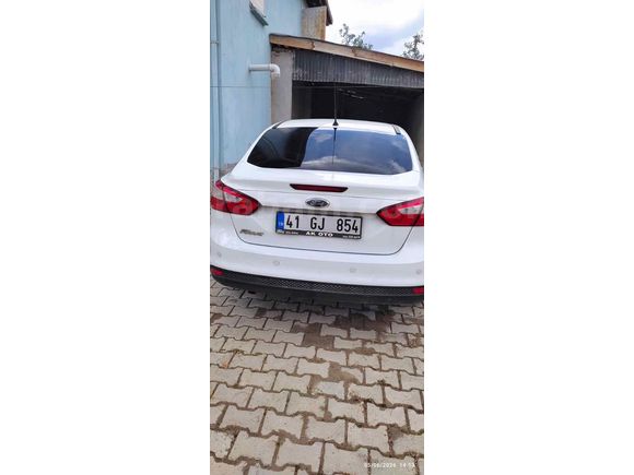 Sahibinden Ford Focus 1.6 TDCi Titanium 2014 Model 