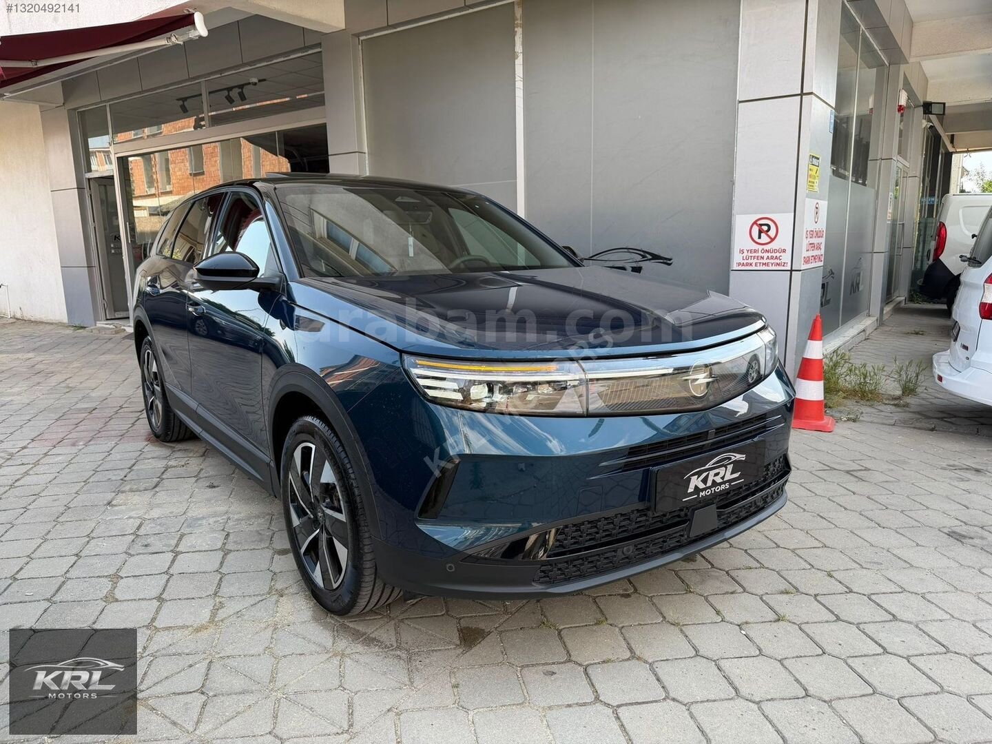 Galeriden Opel Grandland 1.2 T Hybrid GS 2025 Model Tekirdağ 15.200 km Mavi 3