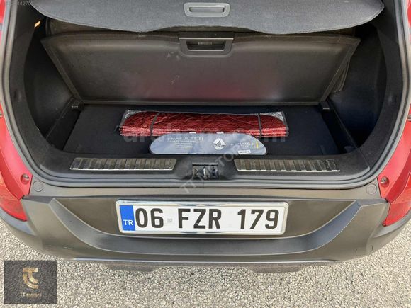 HATASIZ+EMSALSİZ+85 BİN KMDE+CAM TAVANLI+ELMAS JANTLI+FULL+FULL