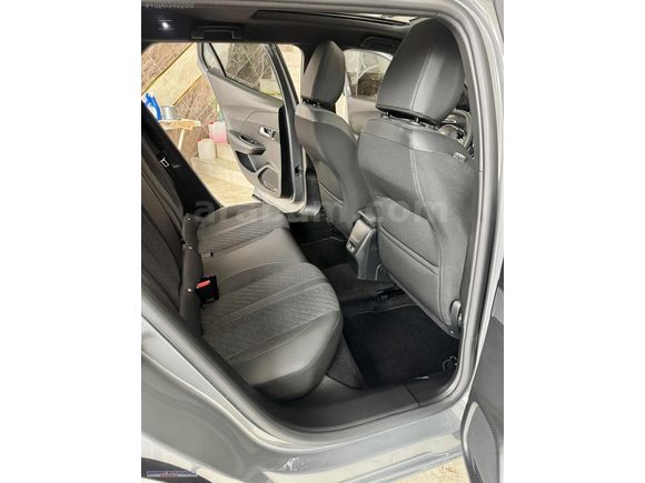 BOYASIZ 2025 MODEL 2008 1.2 P.TECH 130HP ALLURE CAM TAVAN