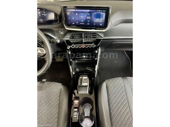 BOYASIZ 2025 MODEL 2008 1.2 P.TECH 130HP ALLURE CAM TAVAN