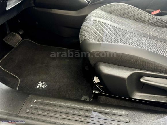 BOYASIZ 2025 MODEL 2008 1.2 P.TECH 130HP ALLURE CAM TAVAN