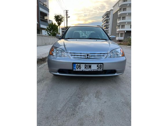 MEMURDAN SATILIK TEMİZ VE BAKIMLI HONDA 