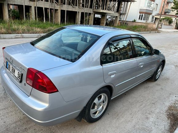 MEMURDAN SATILIK TEMİZ VE BAKIMLI HONDA 