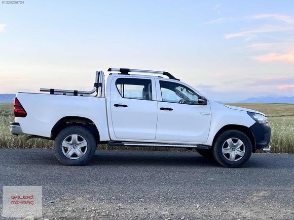 TOYOTA HİLUX 4X2 190 bin KM DE