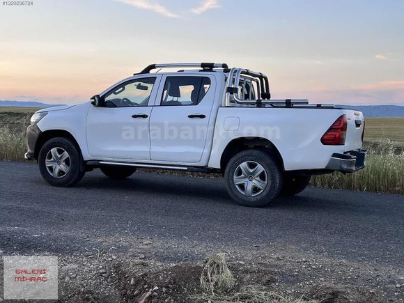 TOYOTA HİLUX 4X2 190 bin KM DE
