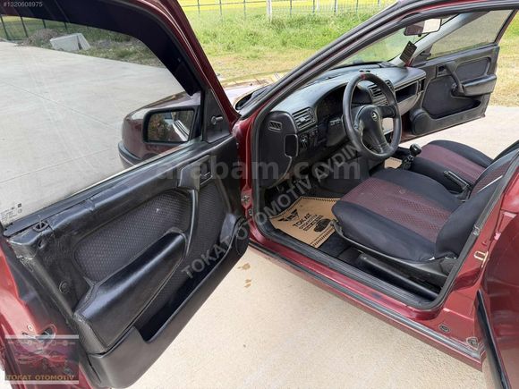 1995 MODEL OPEL VECTRA 2.0 GLS BAKIMLI BİRİNCİ SINIF