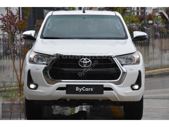 2023 Toyota Hilux 2.4 D-4D 4x4 Adventure OTOMATİK %20 FATURALI