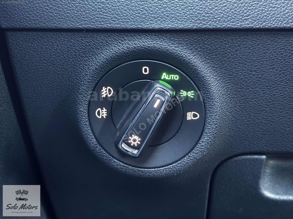 2019 KAROQ CAM TAVAN DİZEL OTOMATİK STYLE