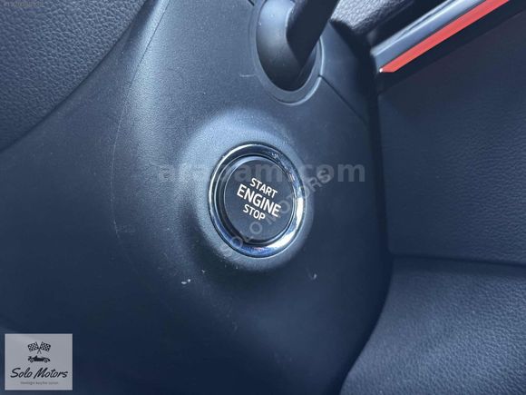 2019 KAROQ CAM TAVAN DİZEL OTOMATİK STYLE