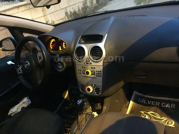 TAM OTOMATİK CORSA