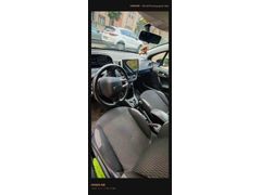Sahibinden Peugeot 208 1.6 HDi Access 2016 Model  80.000 km Siyah
