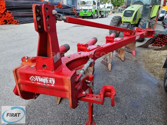 FIRAT TARIM DAN 5 Lİ 14 NUMARA ÜNLÜ YAYLI PULLUK