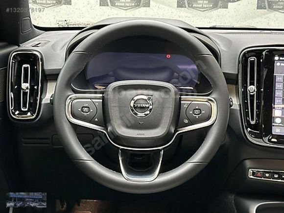ORASDAN 2025 VOLVO EX40 SİNGLE MOTOR EXTENDED RANGE ULTRA BOYASZ
