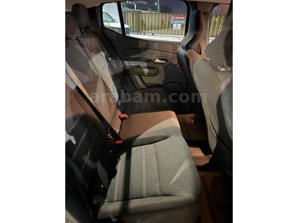 Sahibinden Dacia Sandero 1.0 TCe Essential 2025 Model 