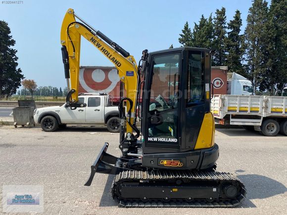 AYSAR'DAN 2025 NEW HOLLAND E35D SATILIK MİNİ EKSKAVATÖR