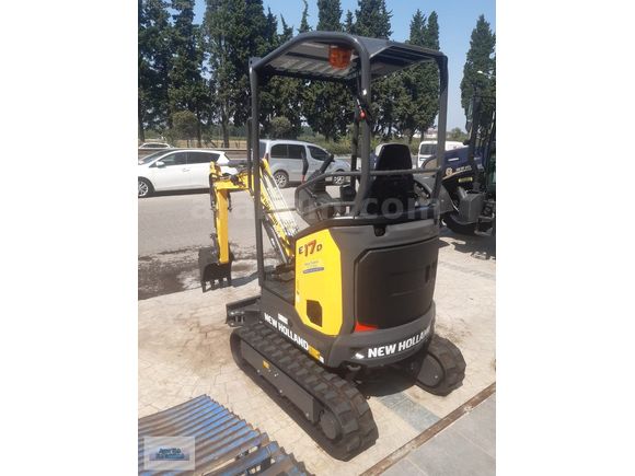 AYSAR'DAN 2025 NEW HOLLAND E17D SATILIK MİNİ EKSKAVATÖR