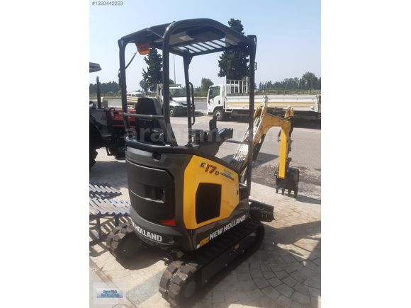 AYSAR'DAN 2025 NEW HOLLAND E17D SATILIK MİNİ EKSKAVATÖR