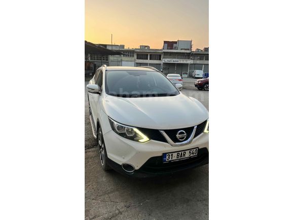 Sahibinden Nissan Qashqai 1.6 dCi Black Edition 2015 Model 