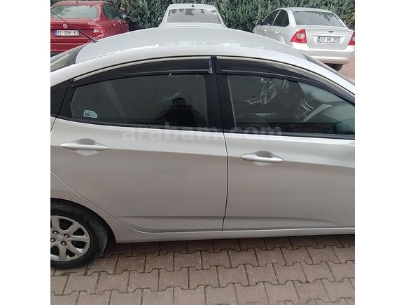 ACİL SATILIK KMSİ ORİJİNAL HYUNDAİ ACCENT BLUE 2013 MANUEL