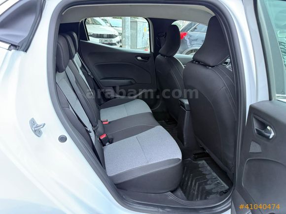 2025 CLIO 1.0 EVOLUTION GSR2 BOYASIZ K.KARTA TAKSİT / 0.99 KREDİ