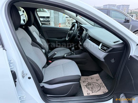 2025 CLIO 1.0 EVOLUTION GSR2 BOYASIZ K.KARTA TAKSİT / 0.99 KREDİ