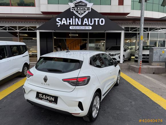 2025 CLIO 1.0 EVOLUTION GSR2 BOYASIZ K.KARTA TAKSİT / 0.99 KREDİ