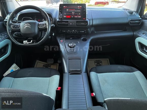 2020 OTOMATİK ..CAM TAVANLİ..ORJİNAL BERLİNGO