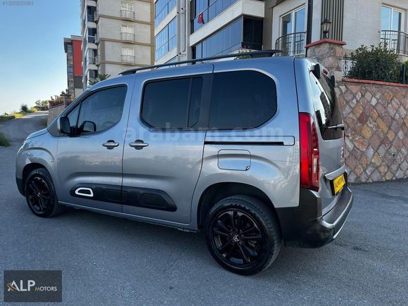 2020 OTOMATİK ..CAM TAVANLİ..ORJİNAL BERLİNGO