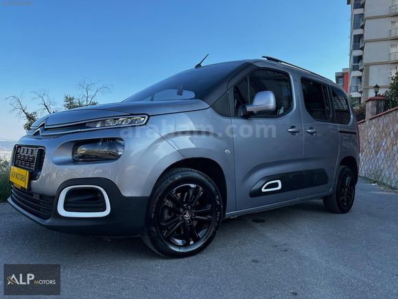 2020 OTOMATİK ..CAM TAVANLİ..ORJİNAL BERLİNGO