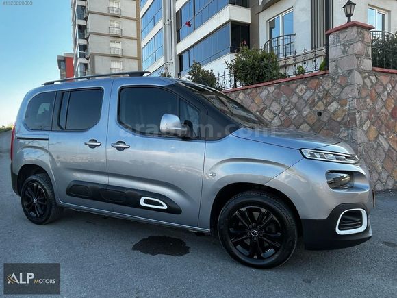 2020 OTOMATİK ..CAM TAVANLİ..ORJİNAL BERLİNGO