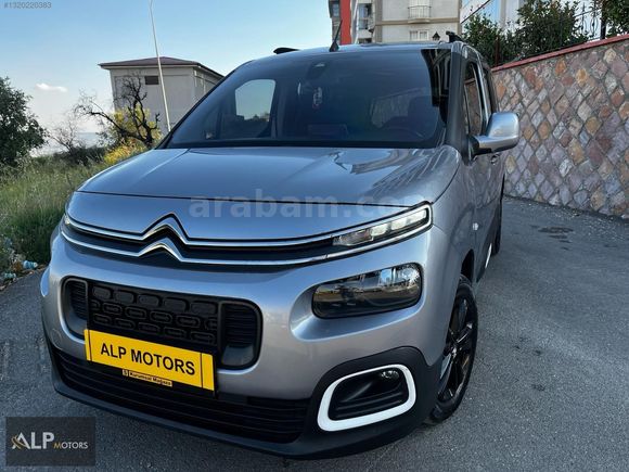 2020 OTOMATİK ..CAM TAVANLİ..ORJİNAL BERLİNGO