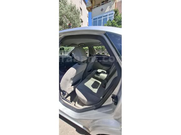 Sahibinden Ford Focus 1.6 TDCi Ghia 2006 Model