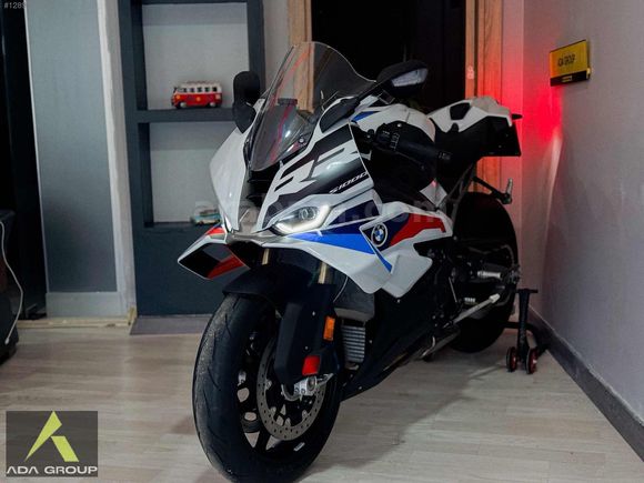 ADA GROUP'TAN BORUSAN ÇIKIŞLI 0KM BMW M PAKET S1000RR .