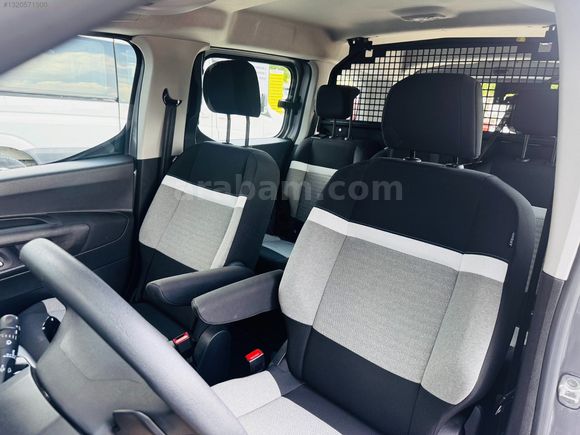 ADANZY AUTO'dan 2025M CITROEN BERLİNGO HATASIZ 10 BİN KM DE