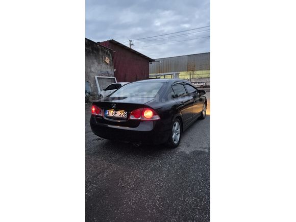 Sahibinden Honda Civic 1.6 Premium 2008 Model  238.000 km Siyah