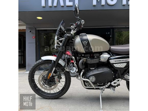 HALF MOTO BEŞİKTAŞ 2023 Triumph Scrambler 1200 XC