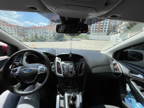 Sahibinden Ford Focus 1.6 TDCi Titanium 2012 Model  Konuşan paket