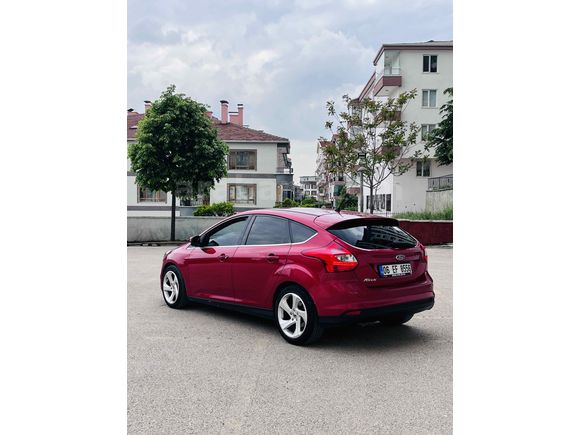 Sahibinden Ford Focus 1.6 TDCi Titanium 2012 Model  Konuşan paket