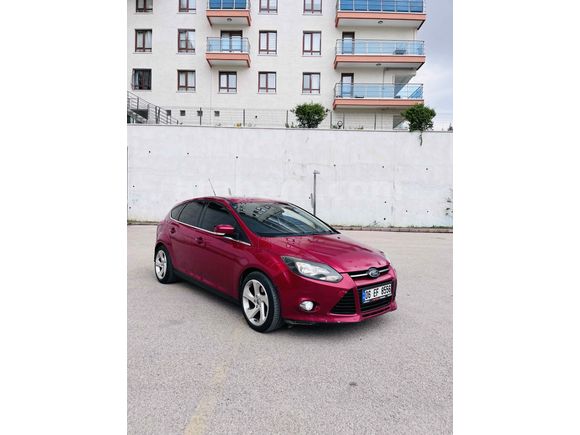 Sahibinden Ford Focus 1.6 TDCi Titanium 2012 Model  Konuşan paket