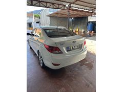 Sahibinden Hyundai Accent Blue 1.6 CRDI Mode Plus 2012 Model  245.000 km Beyaz