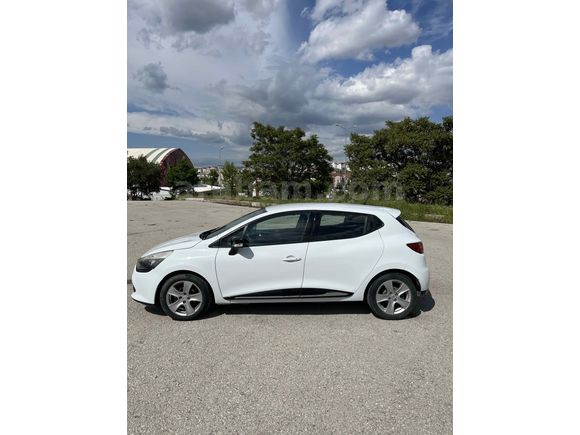Memurdan Hasar Kayıtsız 2015 Model Renault Clio 1.5 dCi Icon Paket