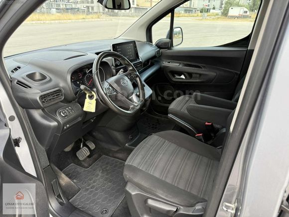 2021 ÇIKIŞ OPEL COMBO DİZEL OTOMOTİK CAM TAVAN ŞERİT TKP KÖR NOK