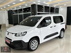 2025 DOBLO 9. 000 KM BOYASIZ 1.100.000 TL KREDİ HAZIR