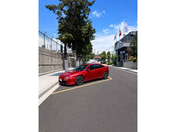 Mazda Lantis 