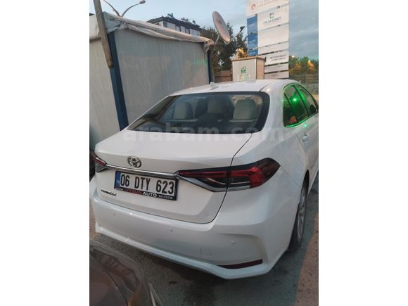 Sahibinden Toyota Corolla 1.5 Dream 2022 Model