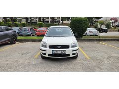 İlk Sahibinden 156.000 km. Ford Fusion 1.4 TDCi Comfort 2005 Model