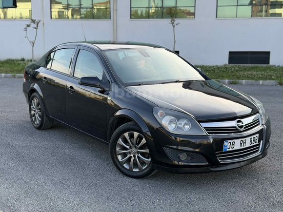 OPEL ASTRA 111.YIL 1.6 SAHİBİNDEN SOLUKSUZ YANIKSIZ HATASIZ